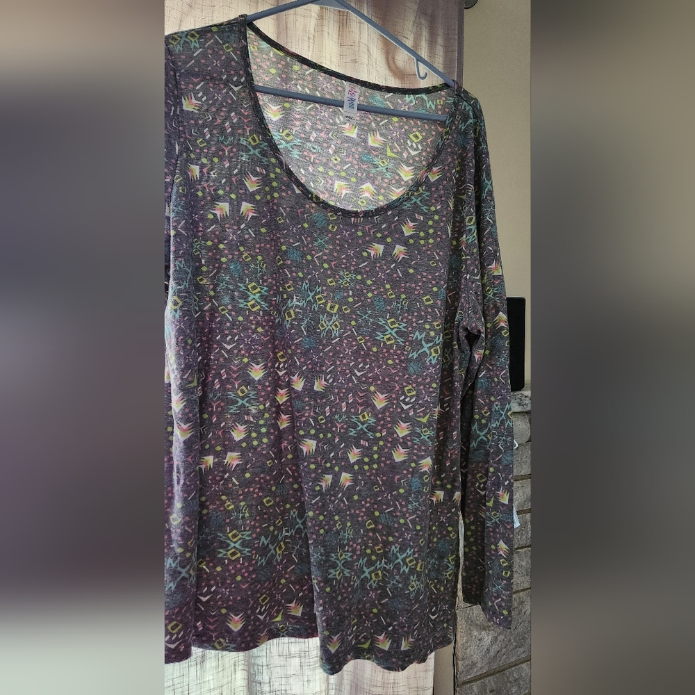 Lularoe long sleeve top